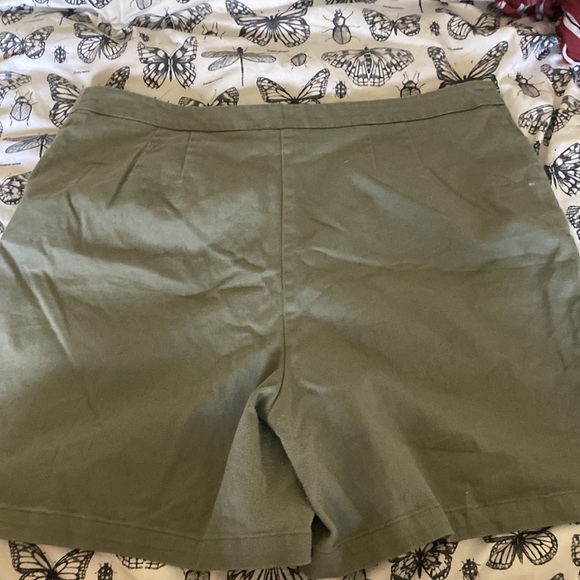 Olive Green Shorts - Picture 5 of 5
